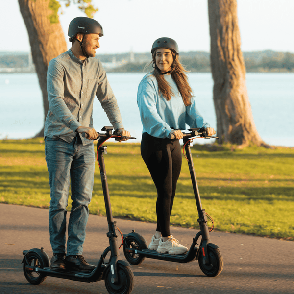 NAVEE V40 Electric Scooter